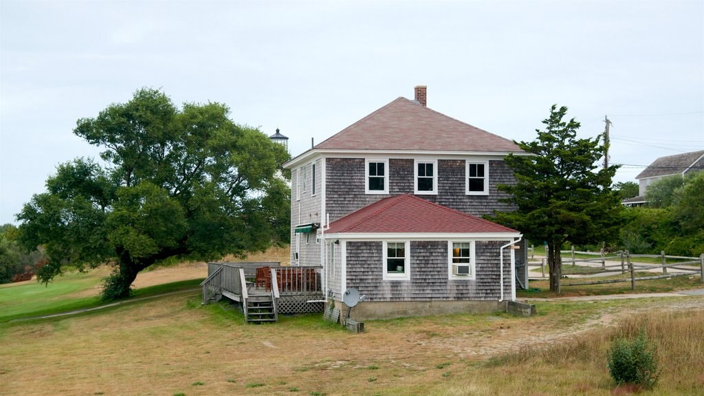 Highland Lighthouse que incluye una casa