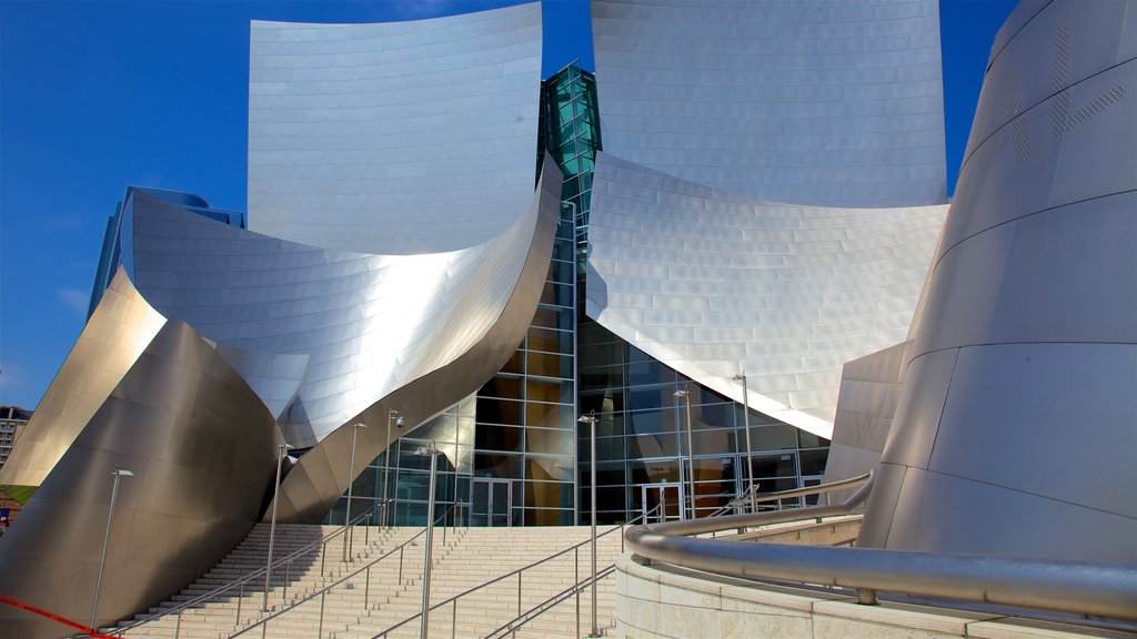 Walt Disney Concert Hall featuring moderni arkkitehtuuri