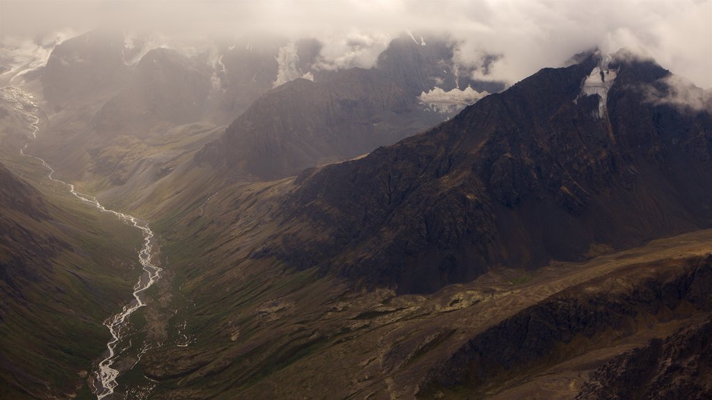 Chugach State Park featuring mist or fog, mountains and tranquil scenes