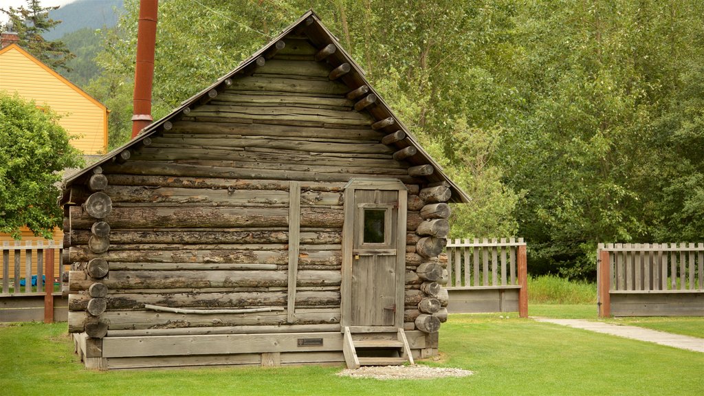 Klondike Gold Rush nasjonalhistoriske park fasiliteter samt historisk arkitektur og hage