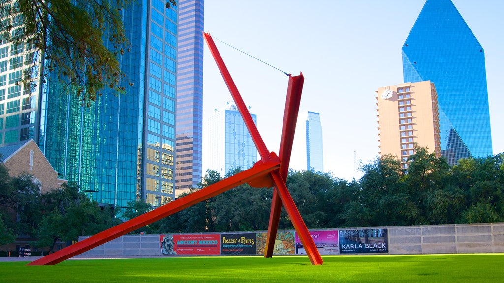 Dallas Museum of Art showing art, a skyscraper and a city