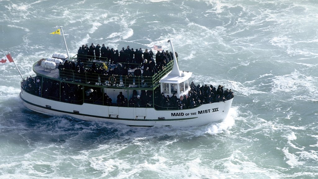 Maid of the Mist showing boating