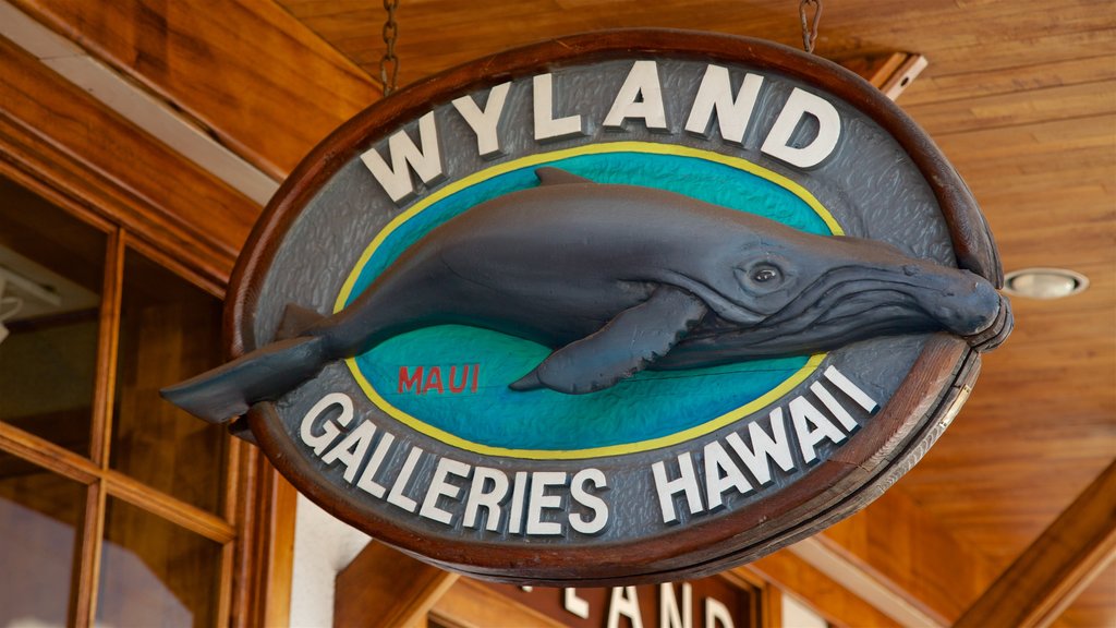 Lahaina showing signage