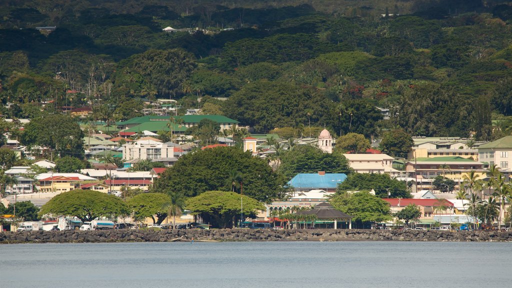 Mauna Kea que incluye vistas generales de la costa, vistas de paisajes y una ciudad costera