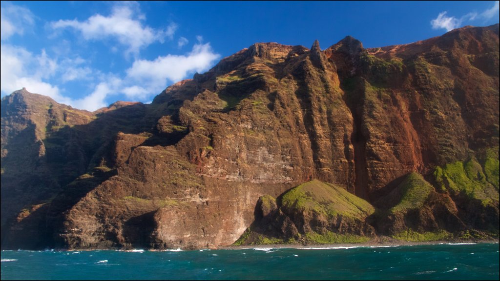 NaPali Coast State Park which includes general coastal views and rugged coastline