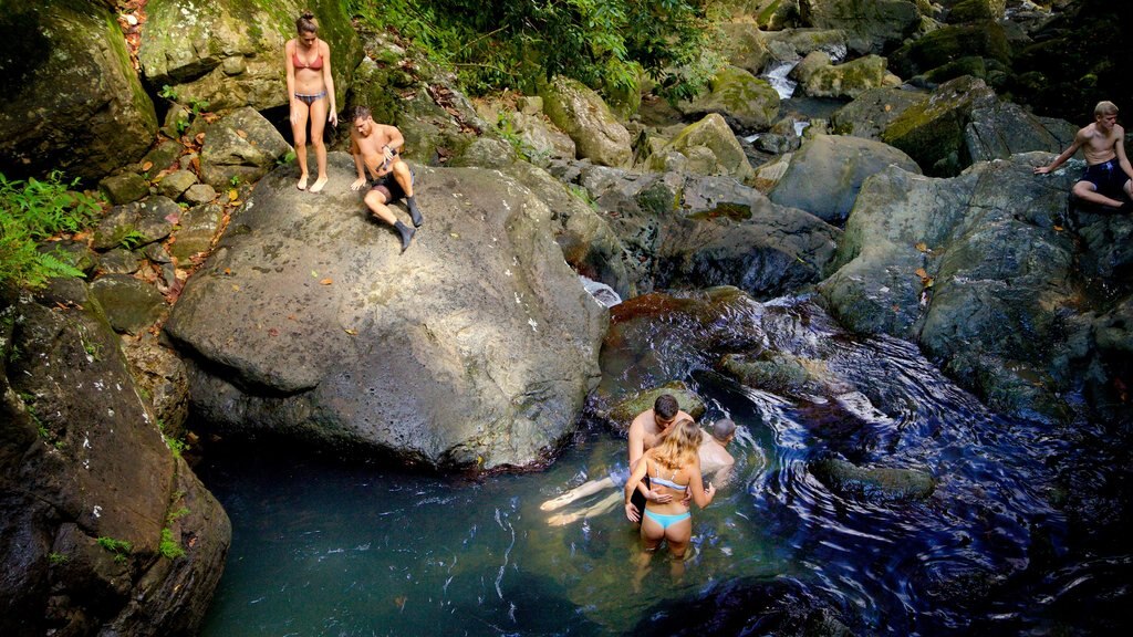 Cascada La Mina