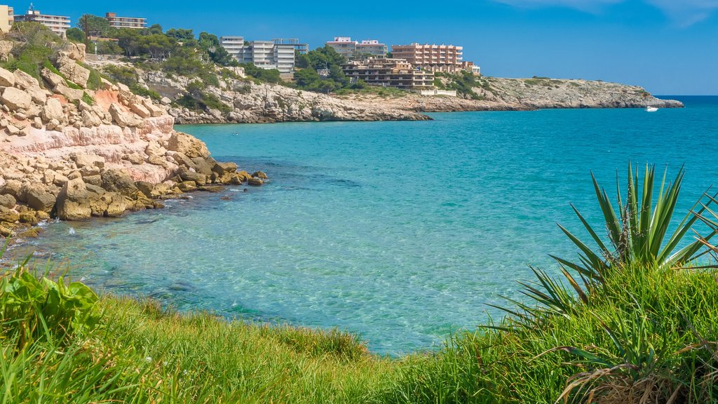 Salou showing a coastal town, rocky coastline and general coastal views