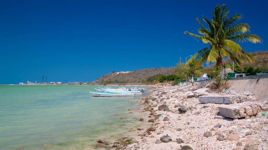 Seybaplaya mettant en vedette paysages côtiers, une plage de sable et côte escarpée