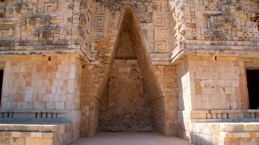 Palacio del Gobernador mostrando elementos del patrimonio