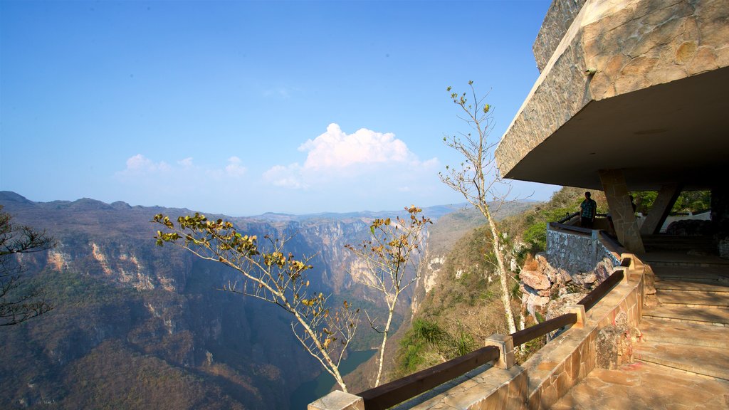 Manos que Imploran Viewpoint showing views, a gorge or canyon and landscape views