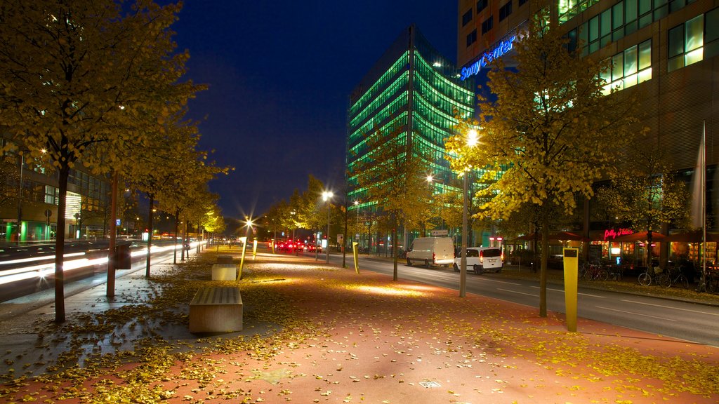 Potsdamer Platz showing a square or plaza and a city