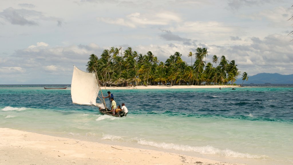 Panamá ofreciendo escenas tropicales, vista panorámica y vista a una isla