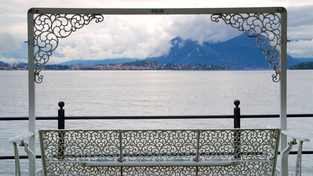 Villa Fedora showing a lake or waterhole