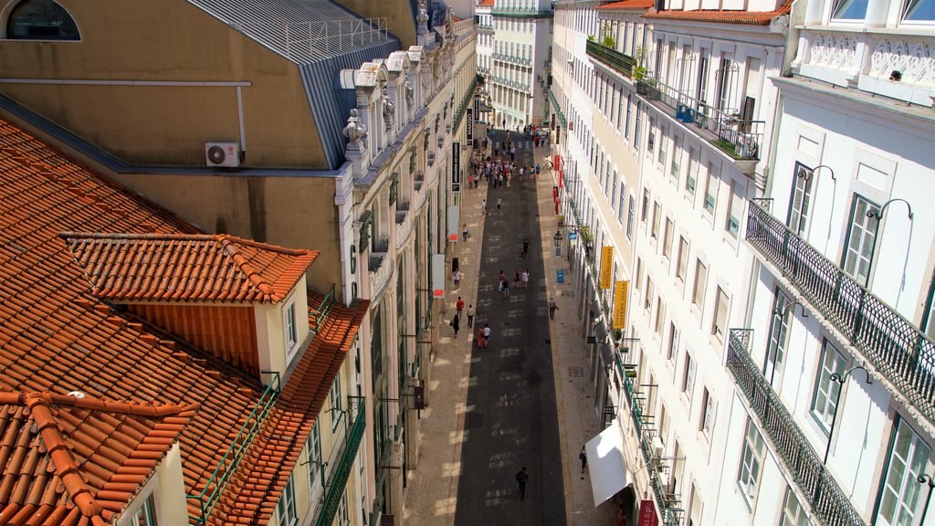 Santa Justa Elevator showing a city and heritage elements