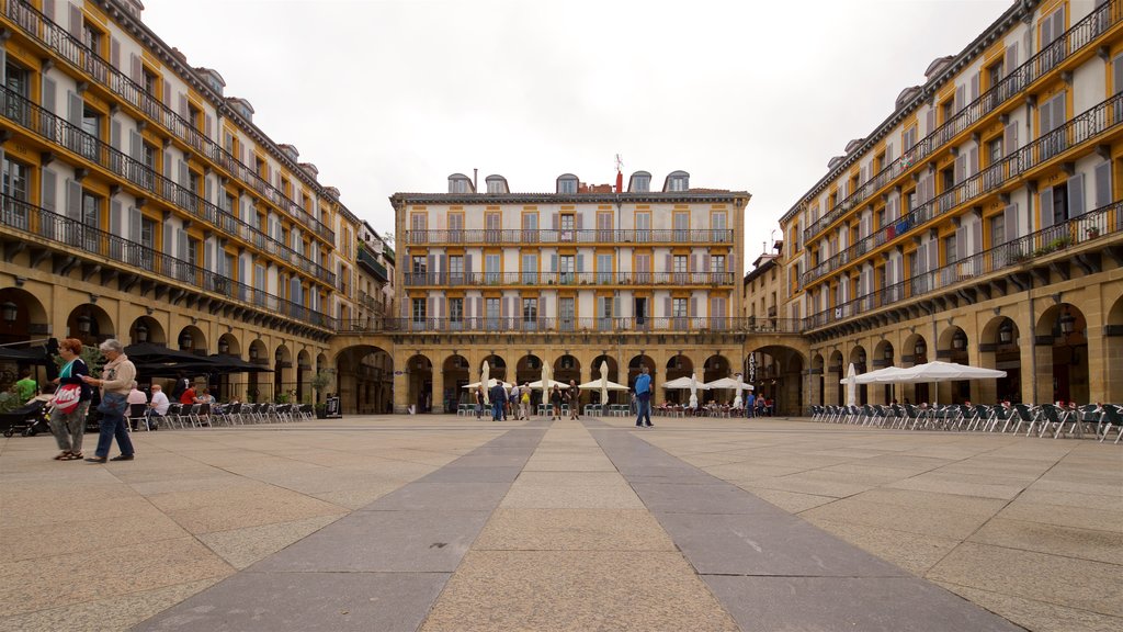 Plaza de La Constitucion showing a square or plaza and heritage elements