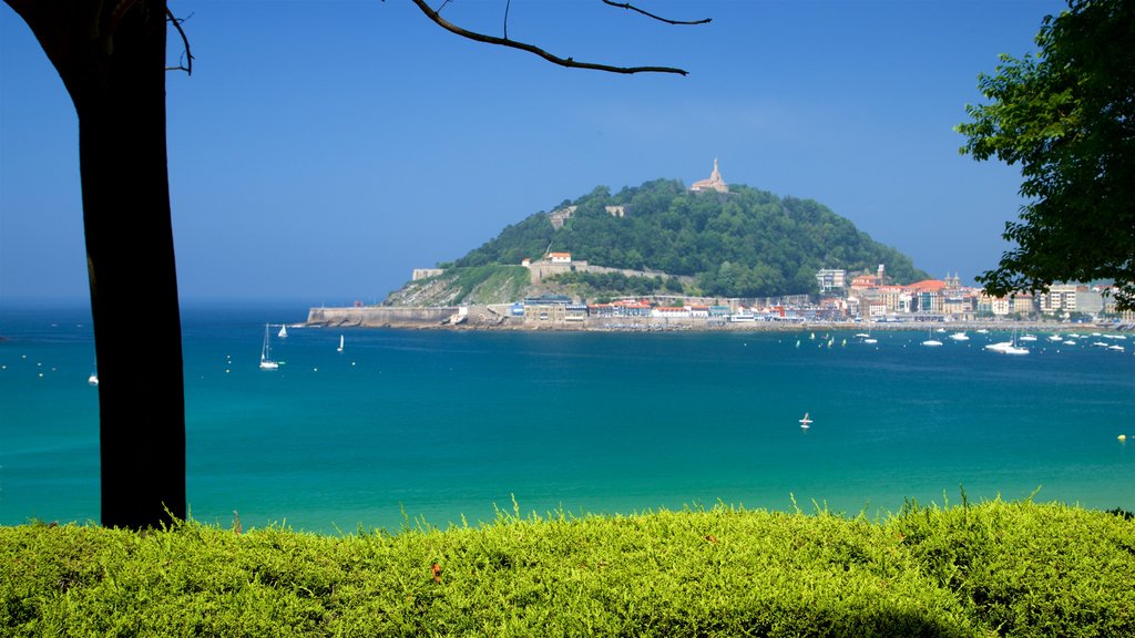 Palácio de Miramar caracterizando paisagens litorâneas e uma cidade litorânea