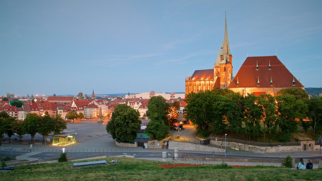 Erfurt Cathedral showing a park, landscape views and a church or cathedral