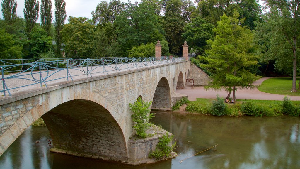 Park an der Ilm which includes a garden, a river or creek and a bridge