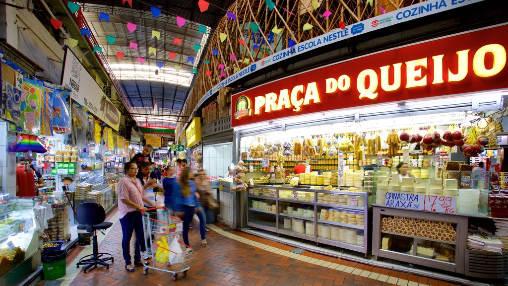 Central Market which includes markets, shopping and interior views