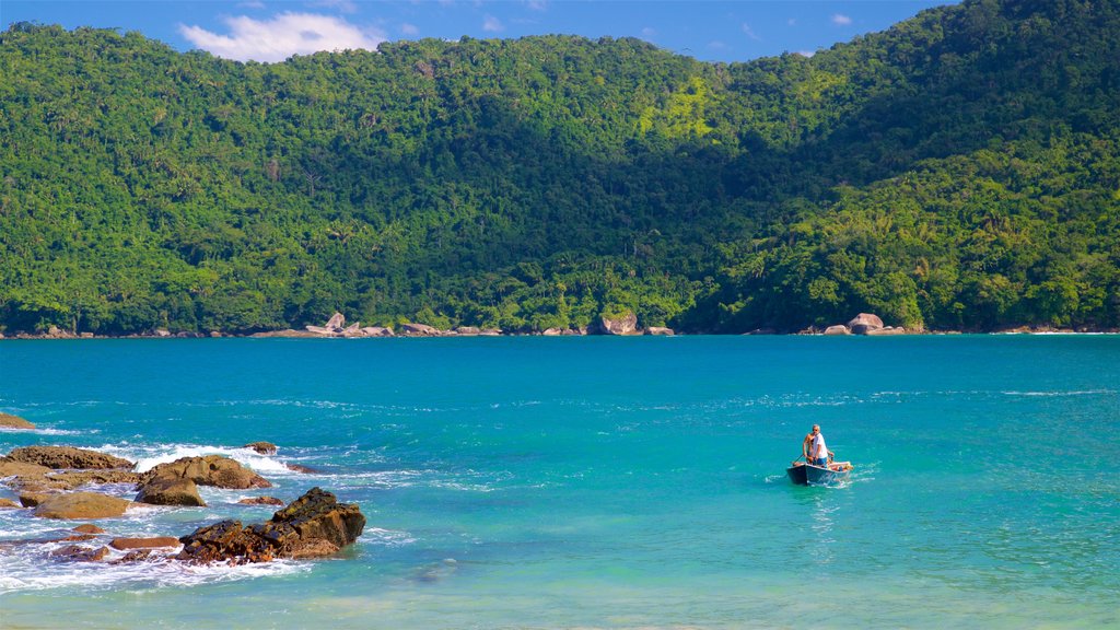 Praia do Meio inclusief tropische uitzichten, varen en algemene kustgezichten