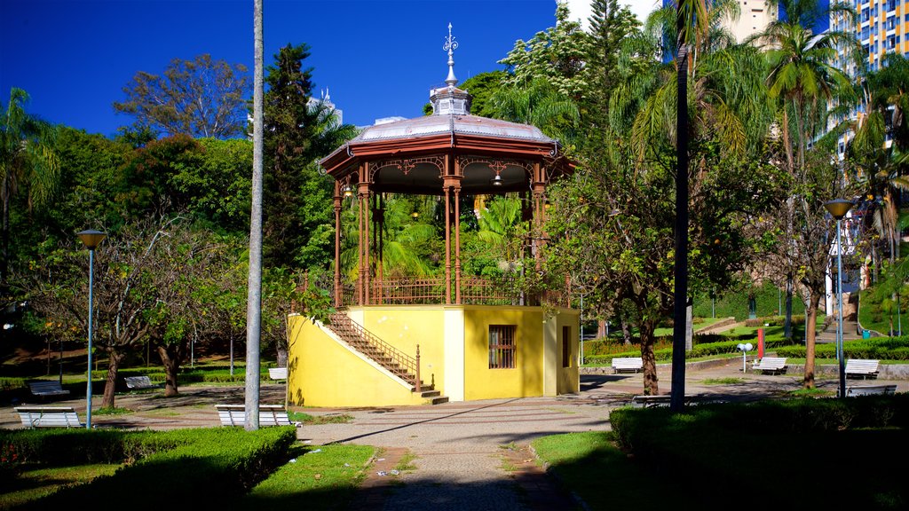 Parque Municipal Americo Renne Giannetti johon kuuluu puutarha