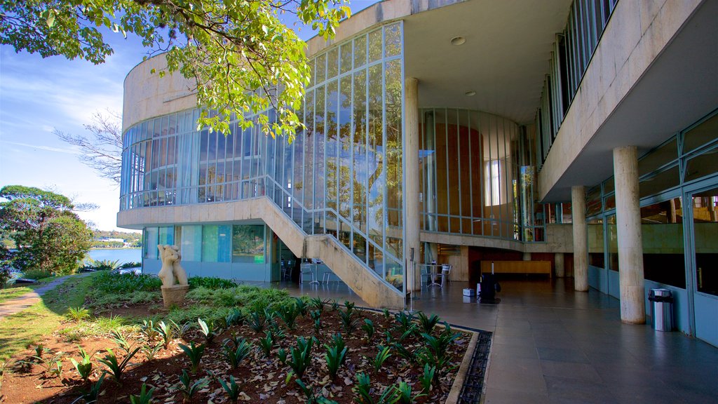 Pampulha Art Museum showing modern architecture and a garden