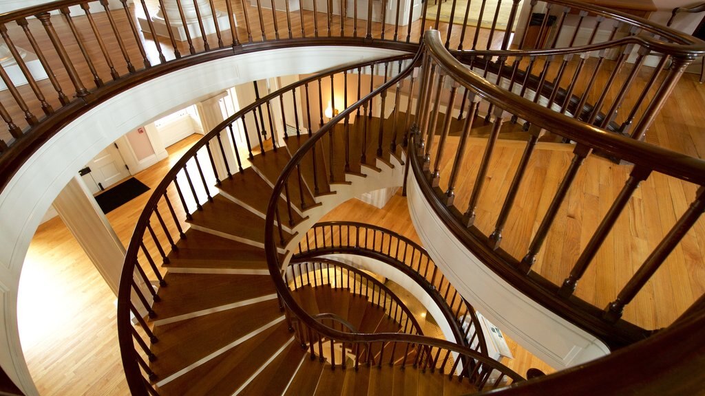 Old Capitol Museum showing interior views