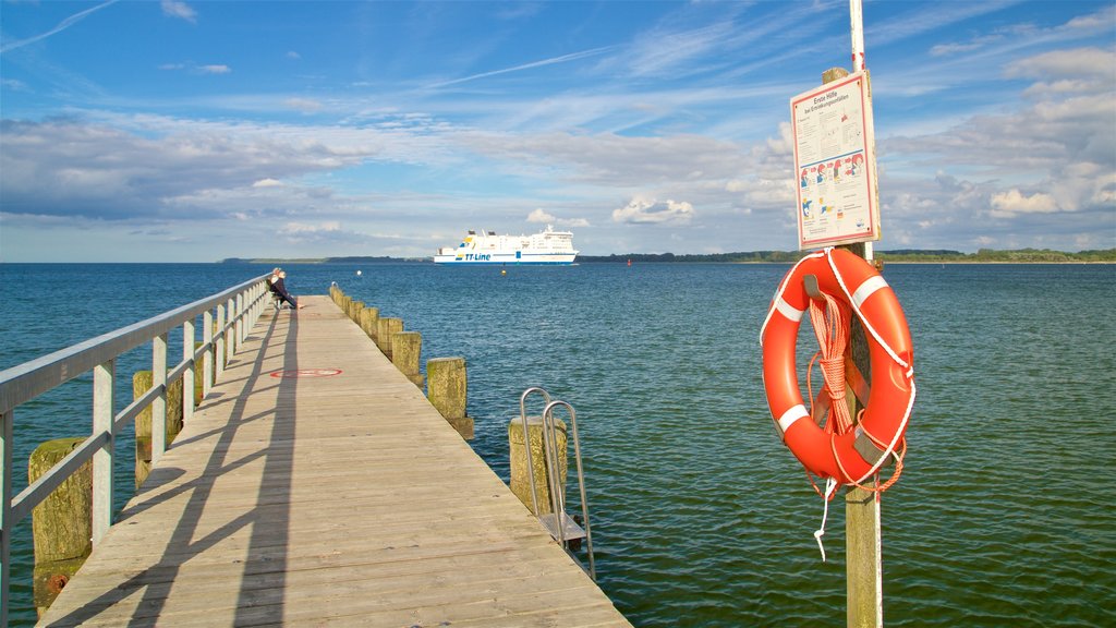 Travemünde mostrando vista della costa