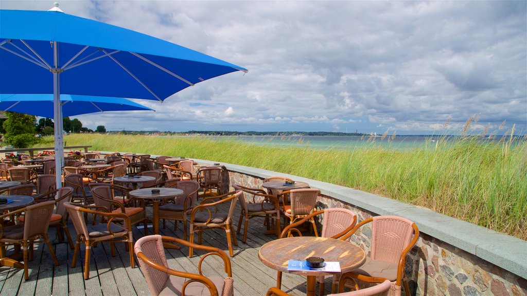 Scharbeutz showing general coastal views