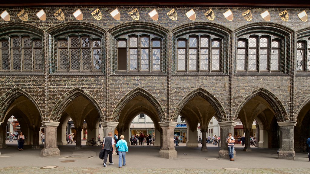 Rathaus featuring street scenes and heritage architecture as well as a couple