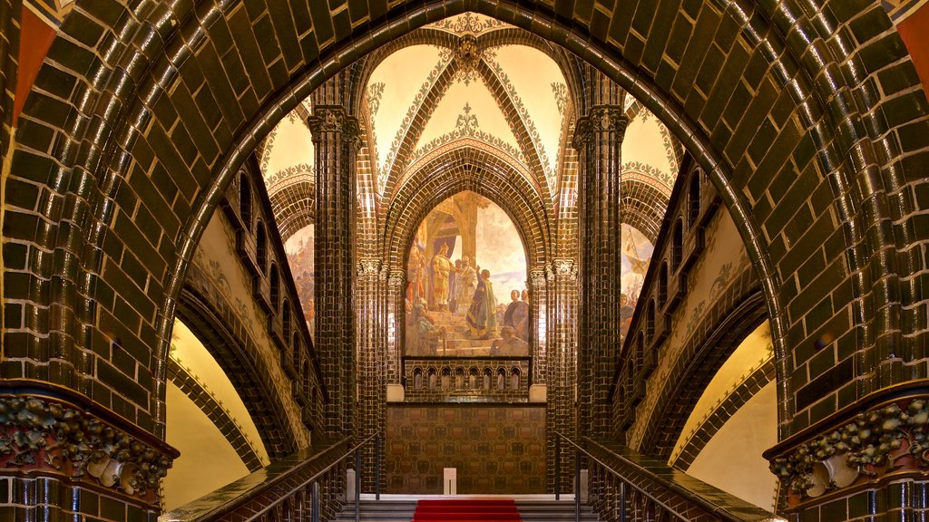 Rathaus showing religious elements, interior views and art