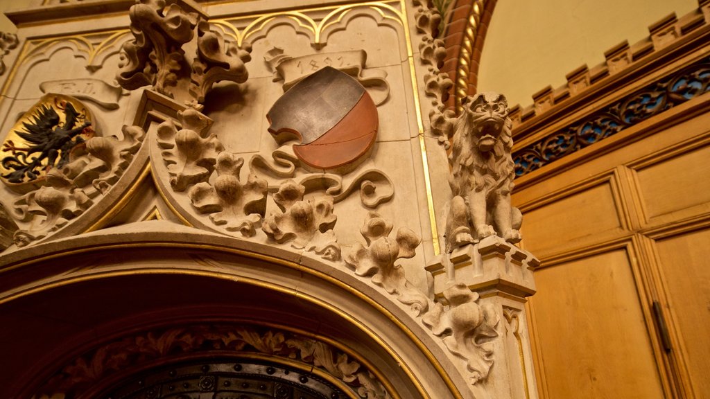 Rathaus showing heritage elements and interior views