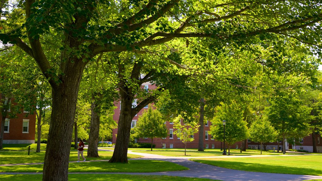 Bowdoin College que inclui um jardim