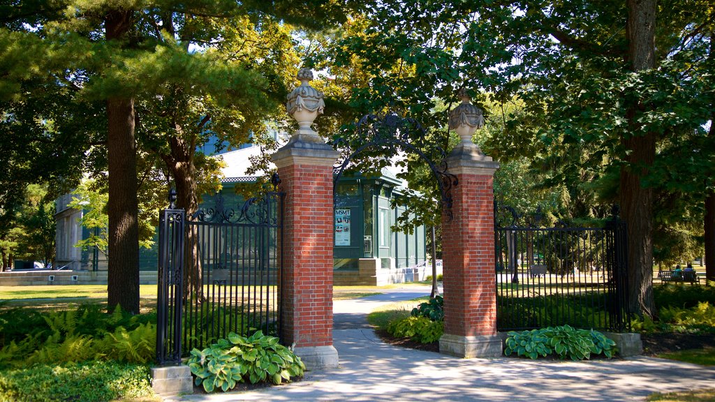 Bowdoin College featuring a park