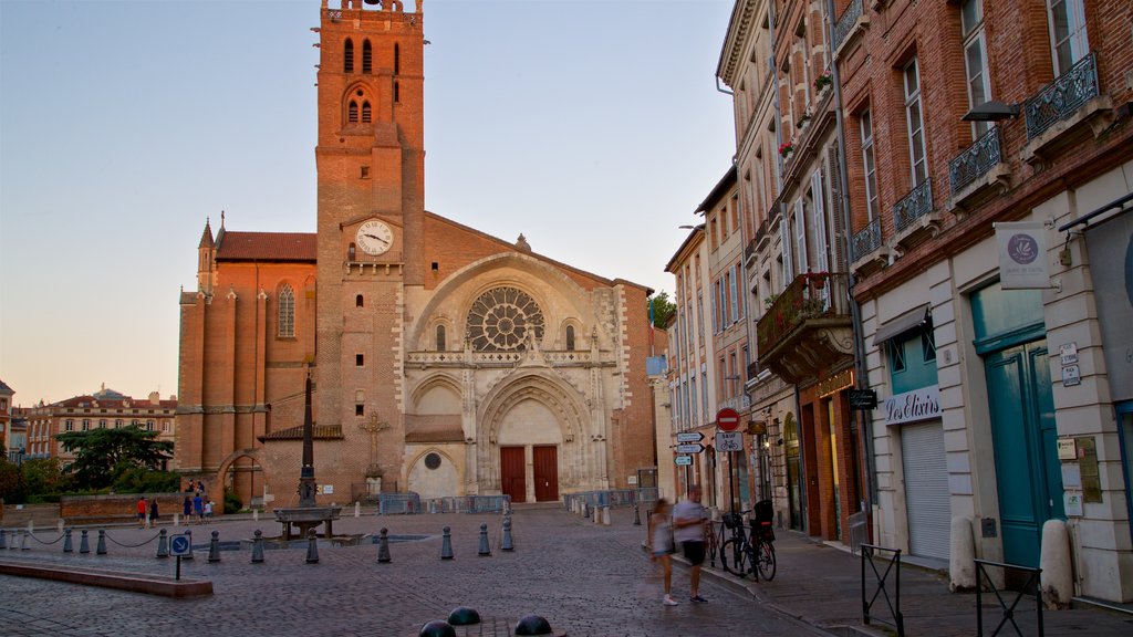 Saint Etienne Cathedrale which includes a sunset, a church or cathedral and heritage architecture