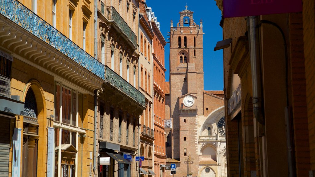 Saint Etienne Cathedrale which includes a city and heritage architecture