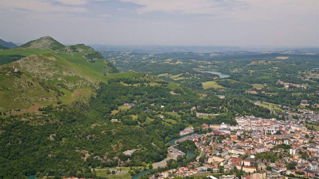 Pic du Jer showing landscape views, tranquil scenes and a city