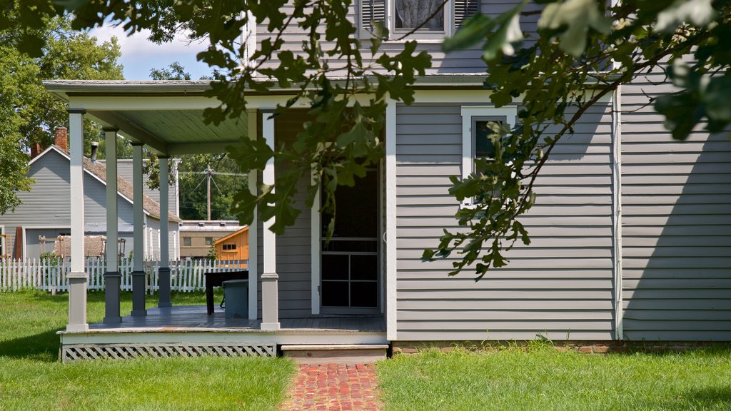 Stuhr Museum of the Prairie Pioneer showing a house