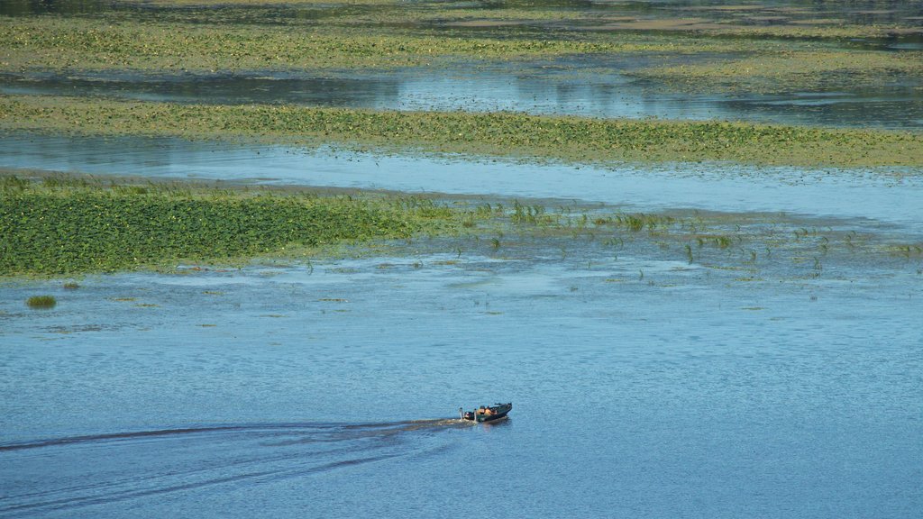 Eagle Point Park featuring a lake or waterhole and boating