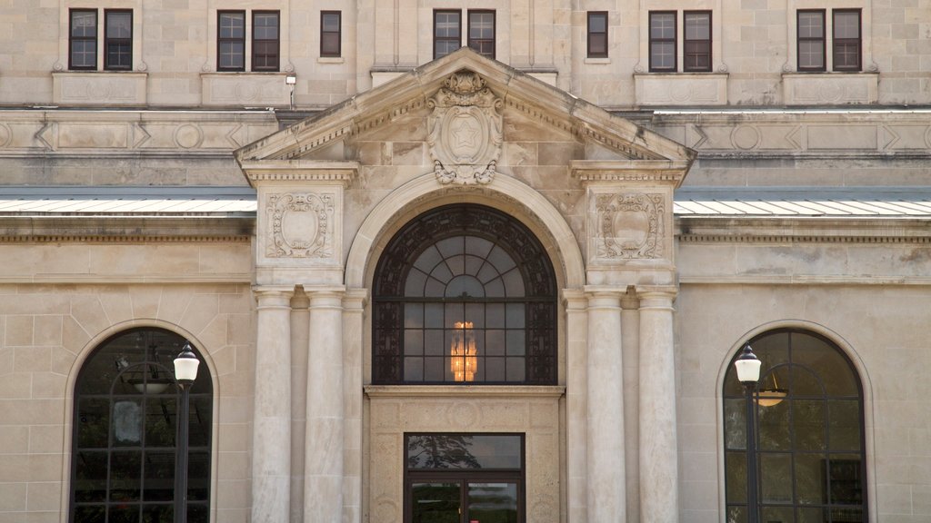 Iowa State University ofreciendo elementos del patrimonio