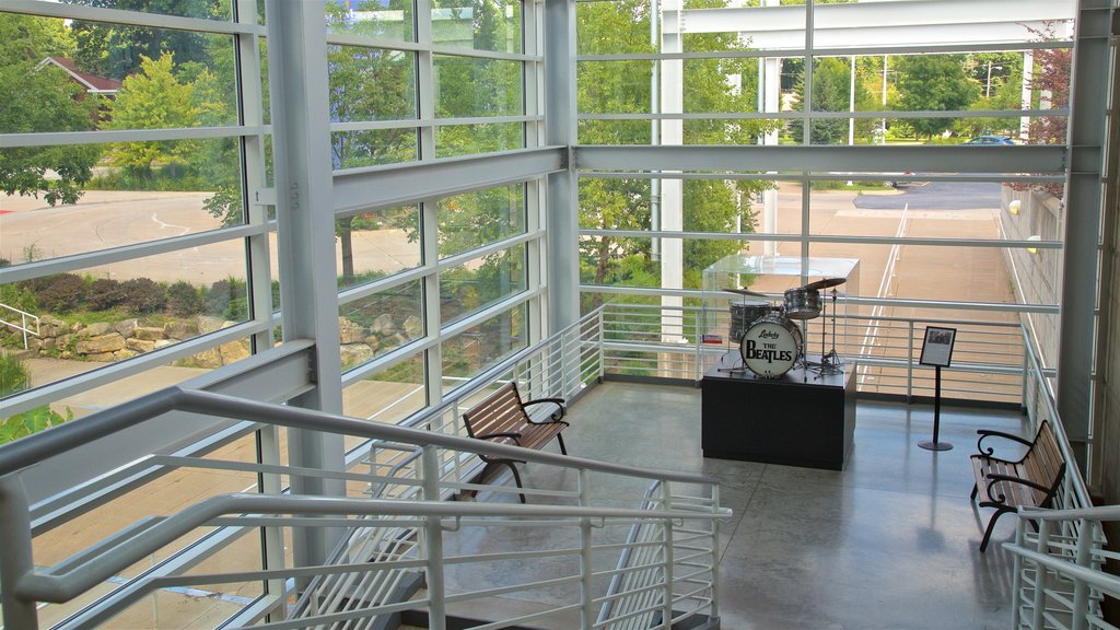 Putnam Museum showing interior views and heritage elements