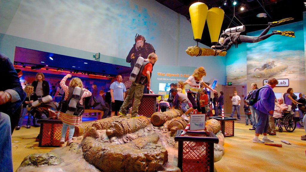 Children\'s Museum of Indianapolis which includes interior views