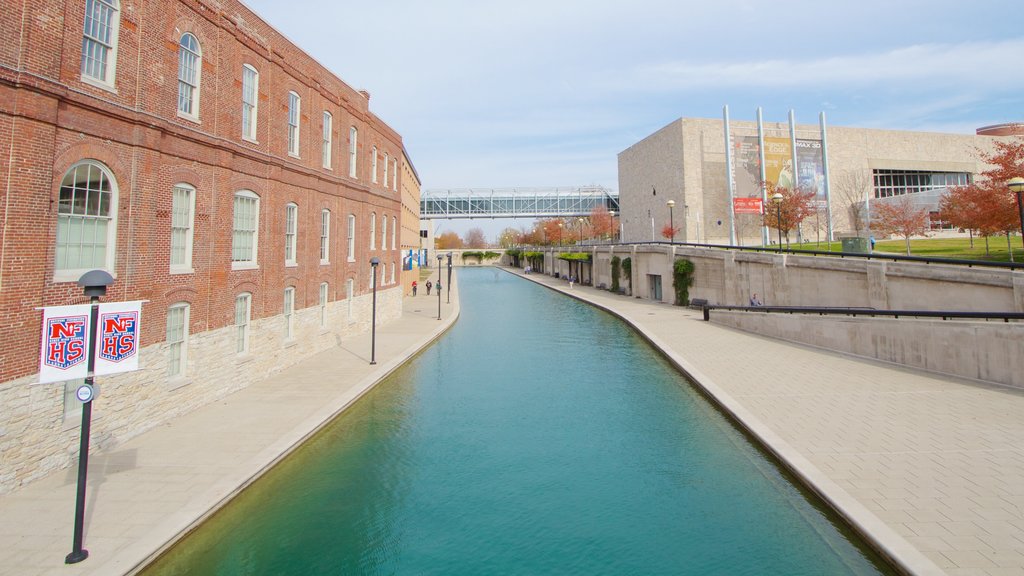 White River State Park showing a park, modern architecture and a city