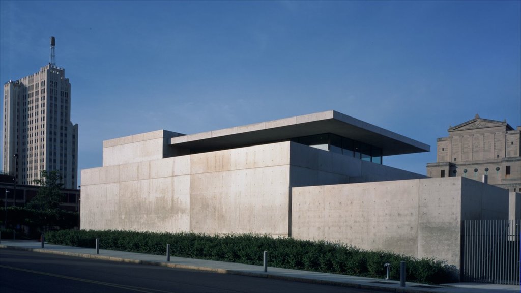 Pulitzer Foundation for the Arts mostrando arquitectura moderna, arte y un rascacielos