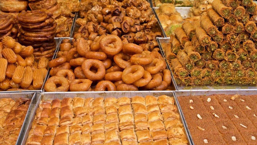 Shuk Ha\'Carmel caracterizando mercados e comida