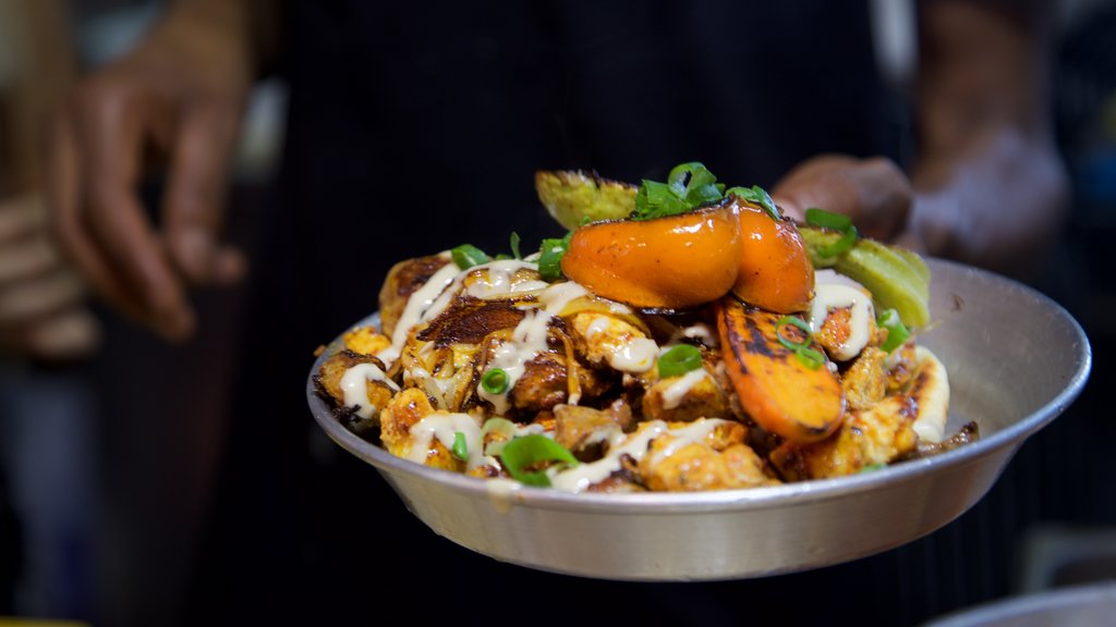 Carmel Market showing food