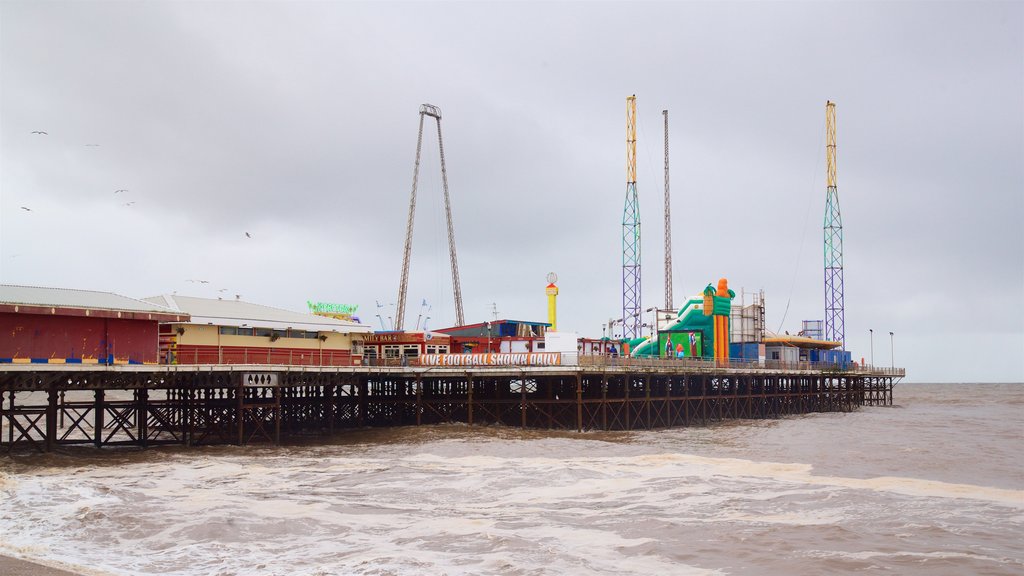 South Pier showing general coastal views