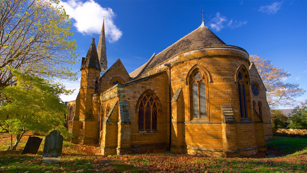 Church of the Holy Sepulchre featuring a cemetery, heritage elements and a church or cathedral