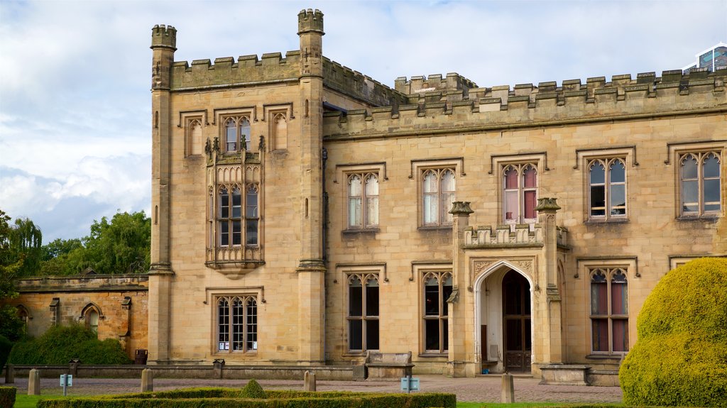 Elvaston Castle which includes heritage architecture and a castle