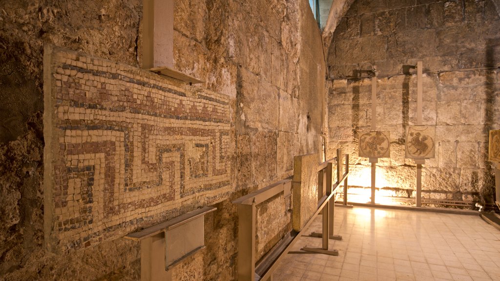 Jordanian Museum of Popular Traditions showing interior views